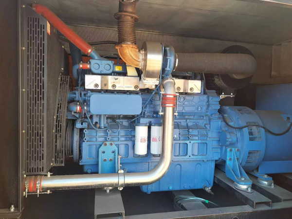 安次燃油消耗率与进气温度的具体关系是什么？