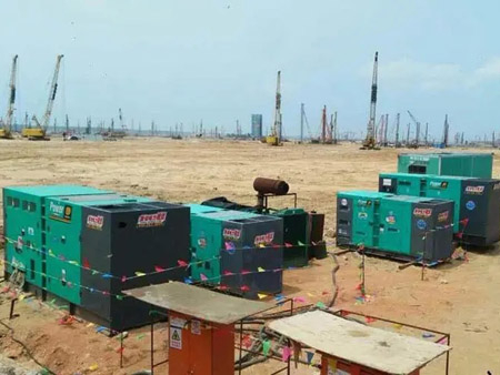 安次如何检查和清洗空气滤清器？