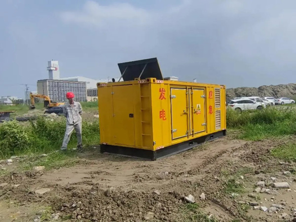 安次200KW柴油发电机机组每小时的油耗量受哪些因素影响？